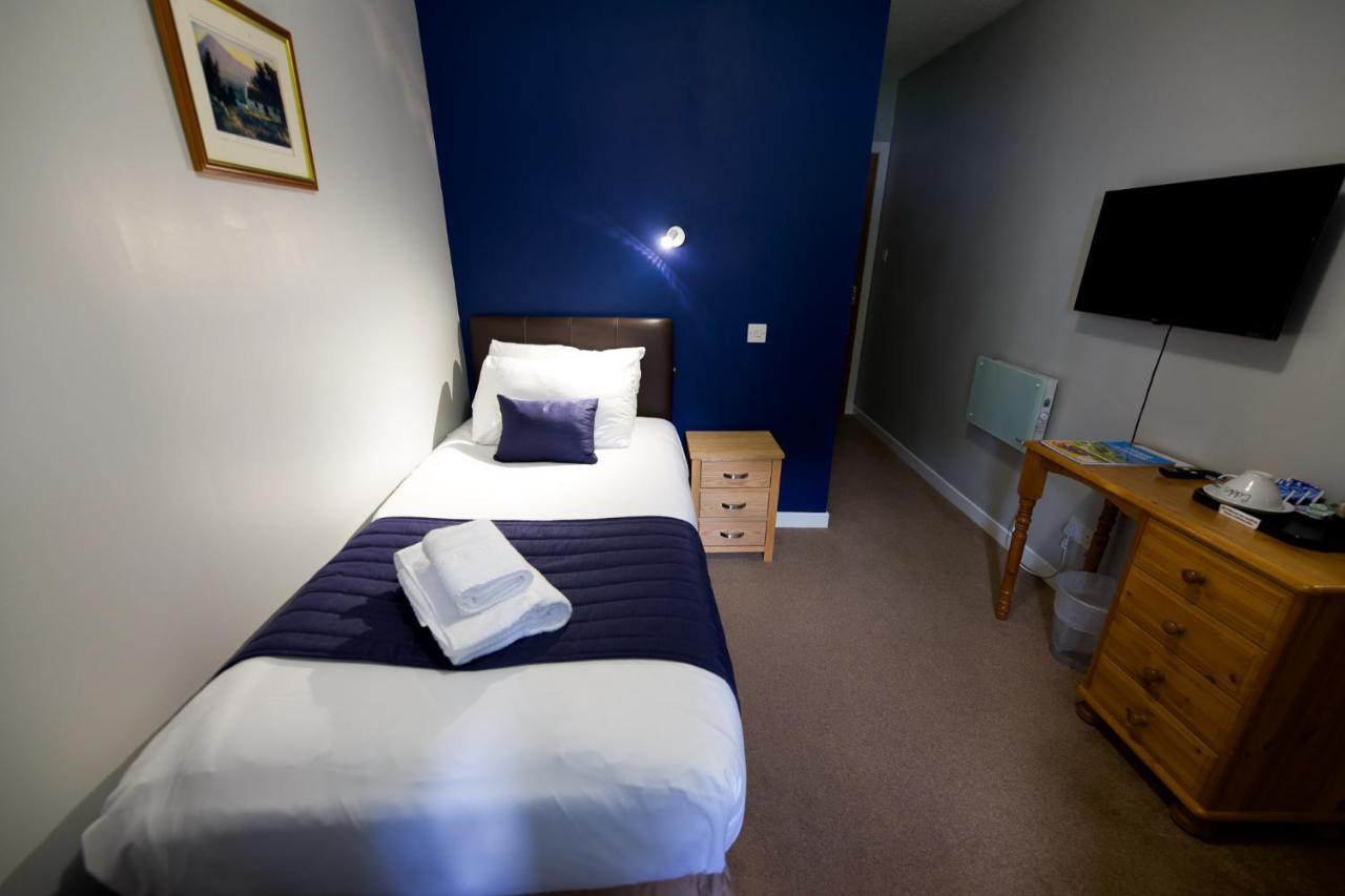 Loch Ness Hotel 3*